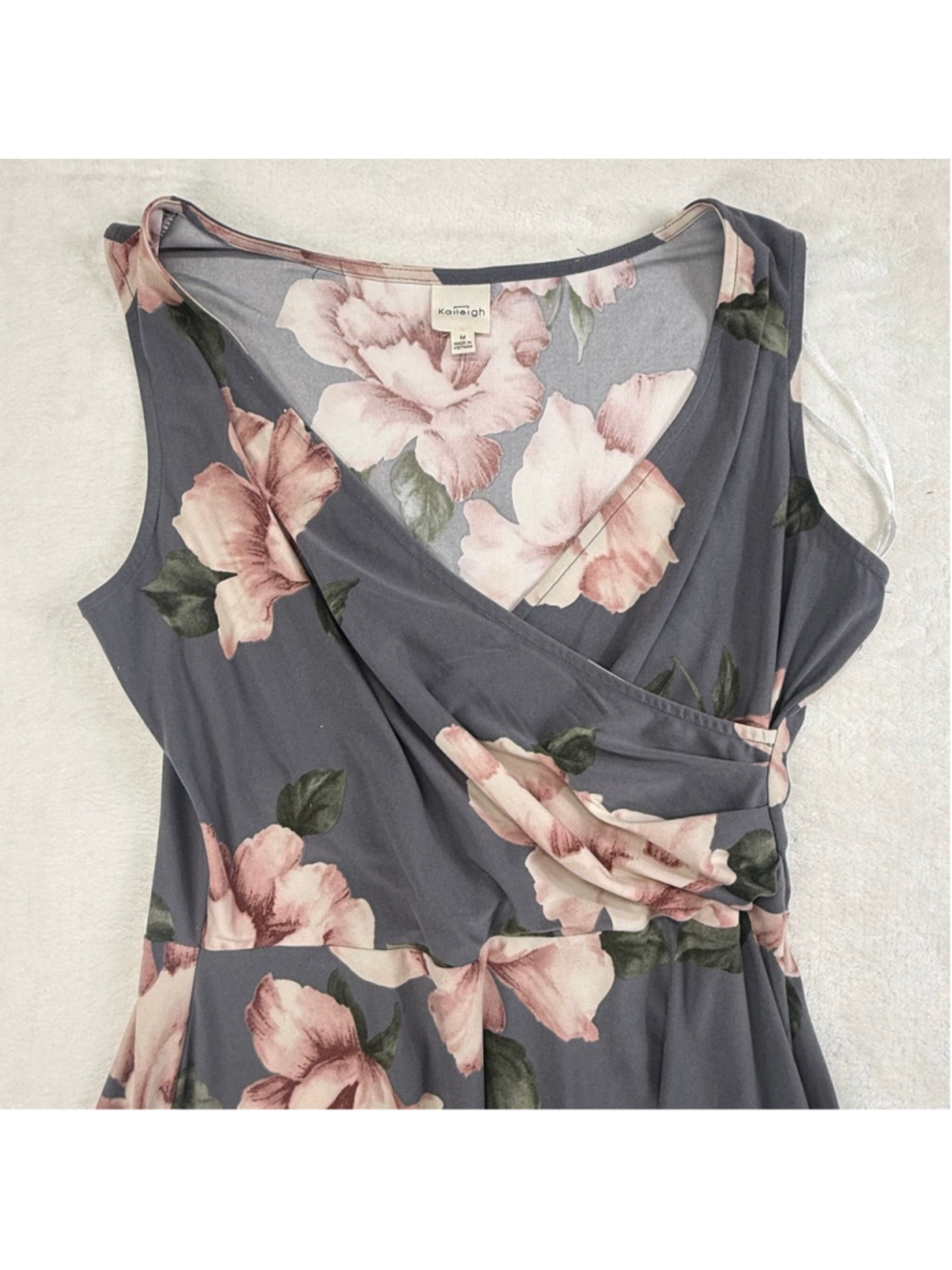 Women's Kaileigh Gray Pink Floral Sleeveless Wrap Dress Medium - Picture 2 of 13